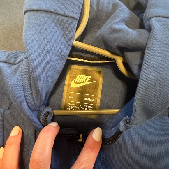 18m NIKE Jumpsuits - Picture 4 of 6